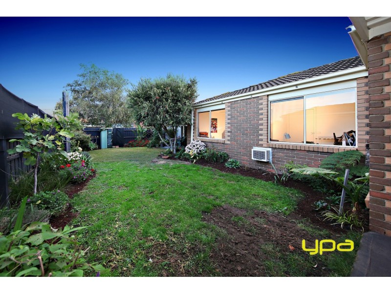 7 Alexander Close, Delahey VIC 3037