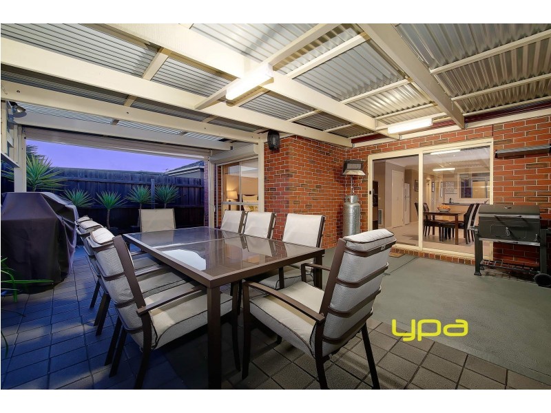 1/33 Jade Way, Hillside VIC 3037