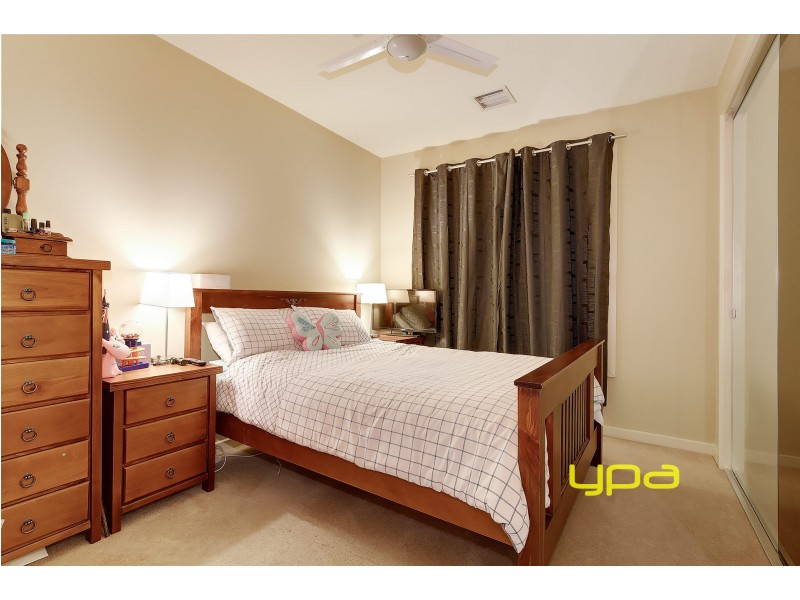 19 Highwood Drive, Hillside VIC 3037