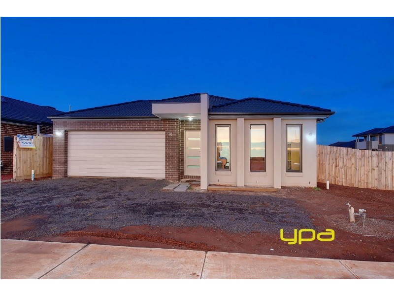 30 Borrowdale Road, Melton West VIC 3337