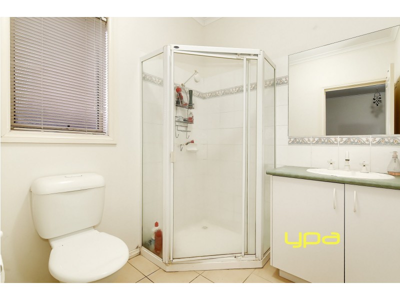 47 Wattletree Drive, Taylors Hill VIC 3037