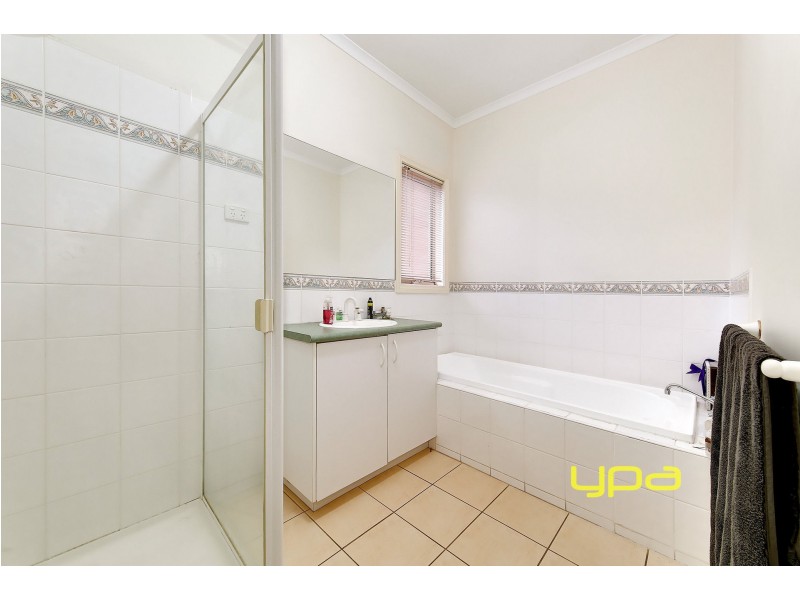 47 Wattletree Drive, Taylors Hill VIC 3037