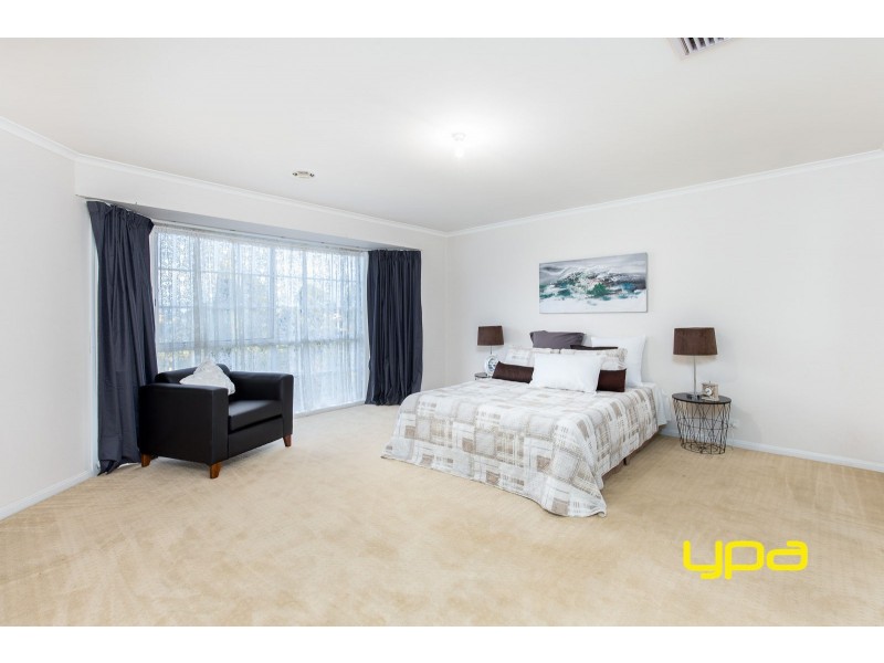 7 Wakelin Crescent, Taylors Lakes VIC 3038