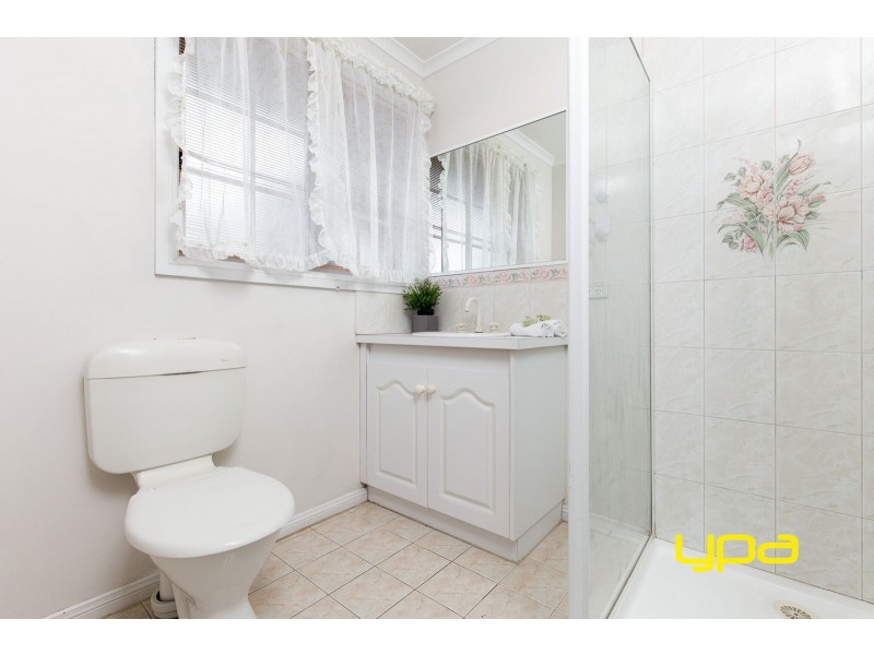 7 Wakelin Crescent, Taylors Lakes VIC 3038