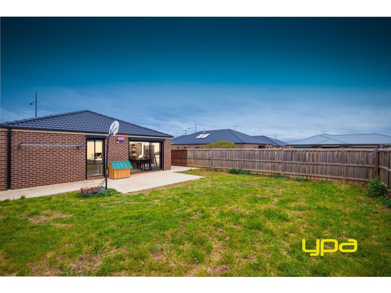 77 City Vista Court, Plumpton VIC 3335