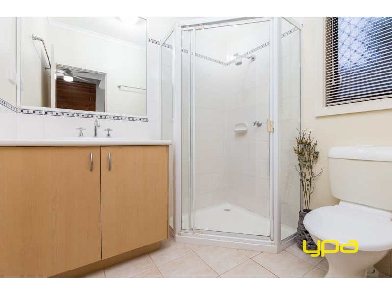 21 The Glades, Taylors Hill VIC 3037