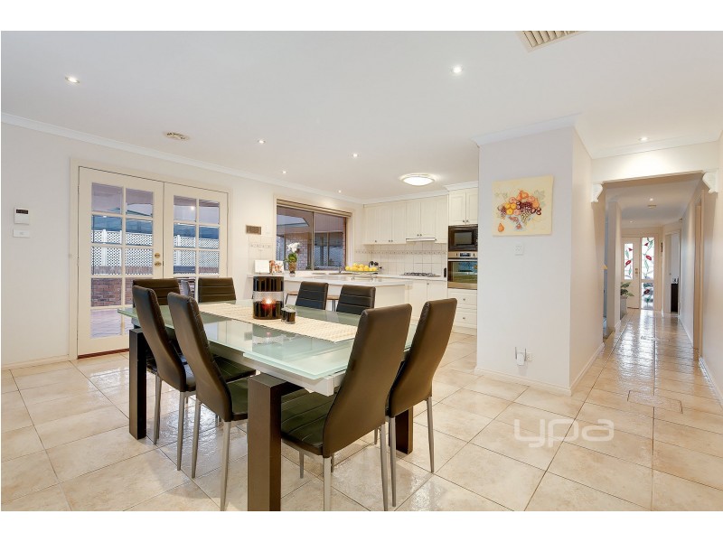 5 Tussock Crescent, Sydenham VIC 3037