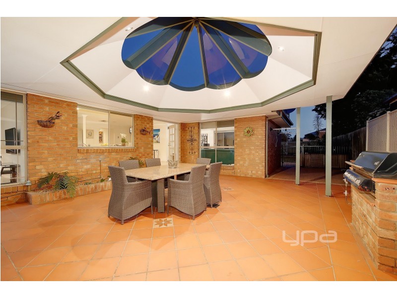 5 Tussock Crescent, Sydenham VIC 3037