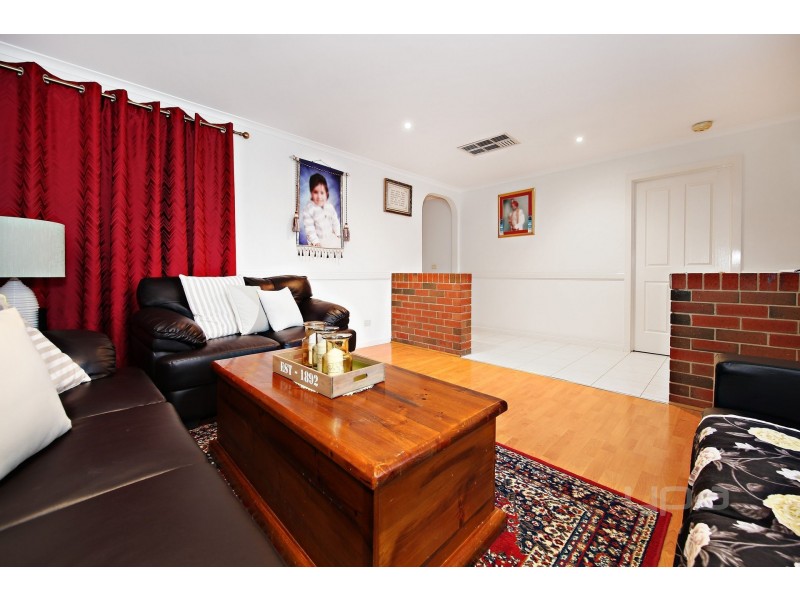 30 Blackwood Way, Delahey VIC 3037