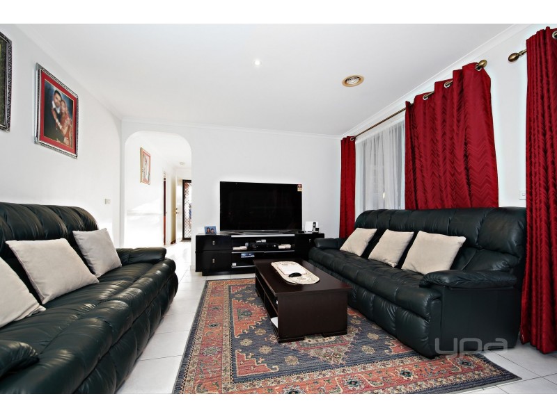 30 Blackwood Way, Delahey VIC 3037