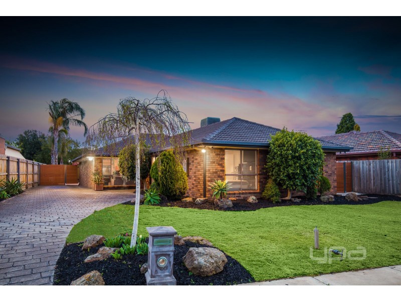 14 Aldershot Drive, Keilor Downs VIC 3038