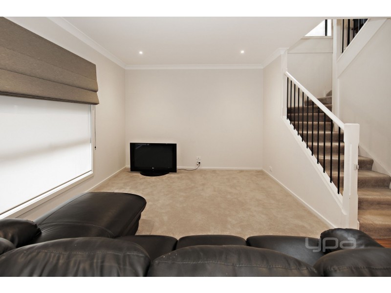 36 Eloura Circuit, Taylors Hill VIC 3037