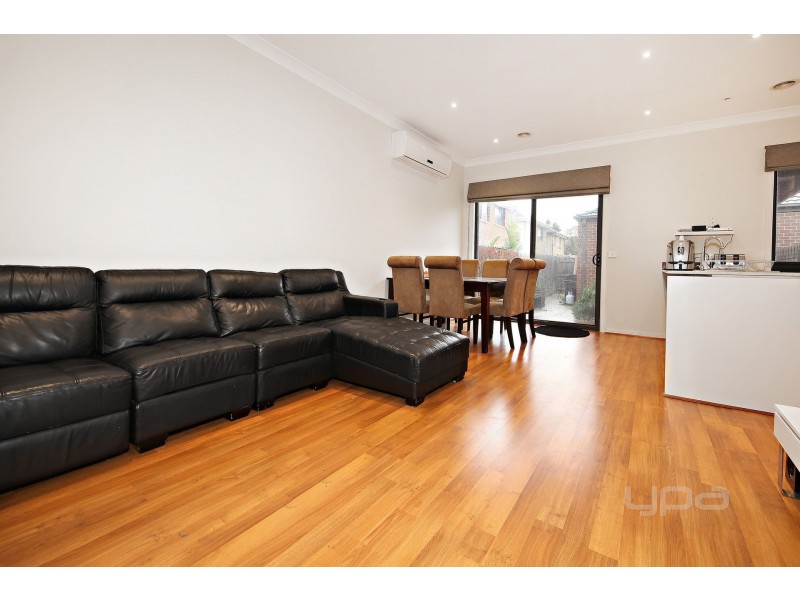 36 Eloura Circuit, Taylors Hill VIC 3037