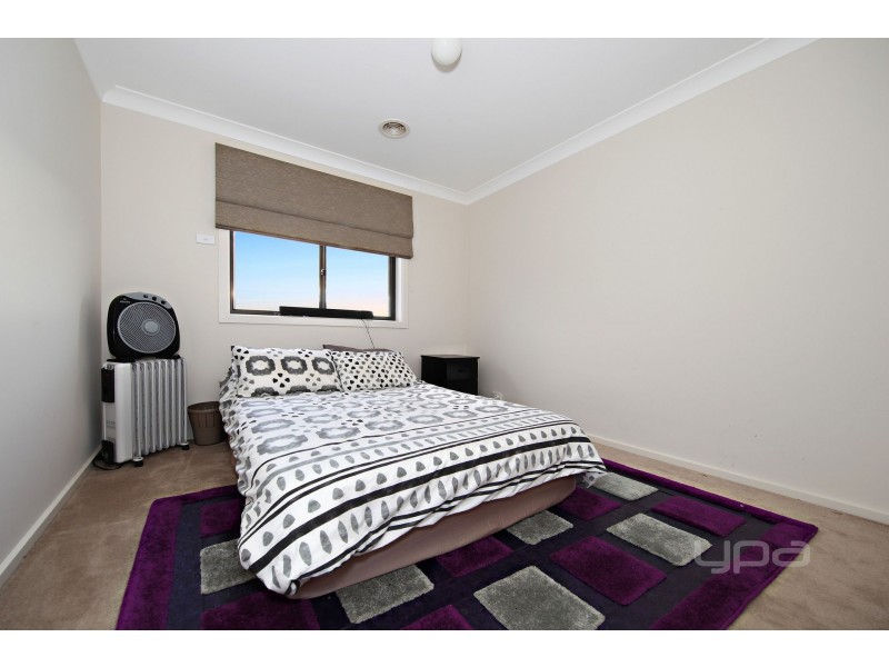 36 Eloura Circuit, Taylors Hill VIC 3037