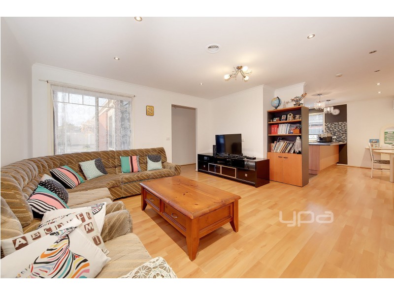 31 Brindalee Way, Hillside VIC 3037