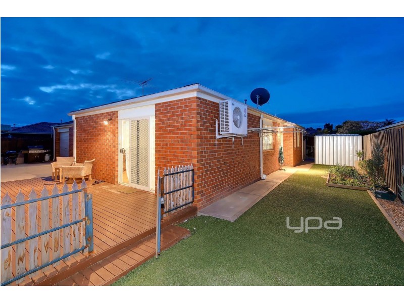 31 Brindalee Way, Hillside VIC 3037