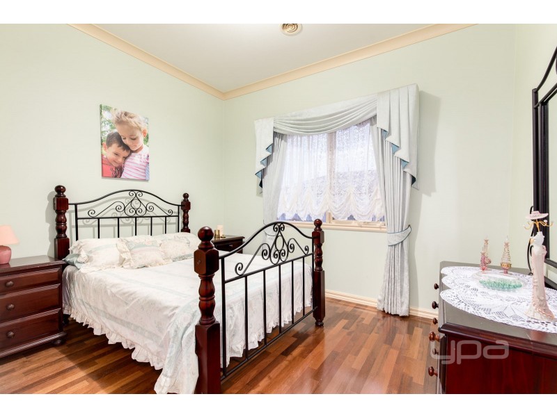 91 Royal Crescent, Hillside VIC 3037