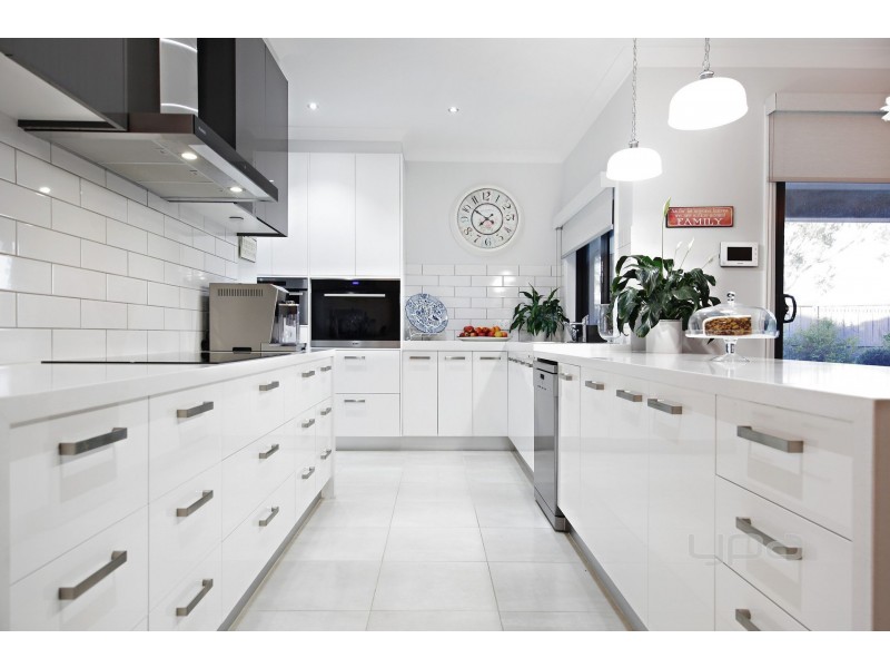 24 Goulding Drive, Plumpton VIC 3335