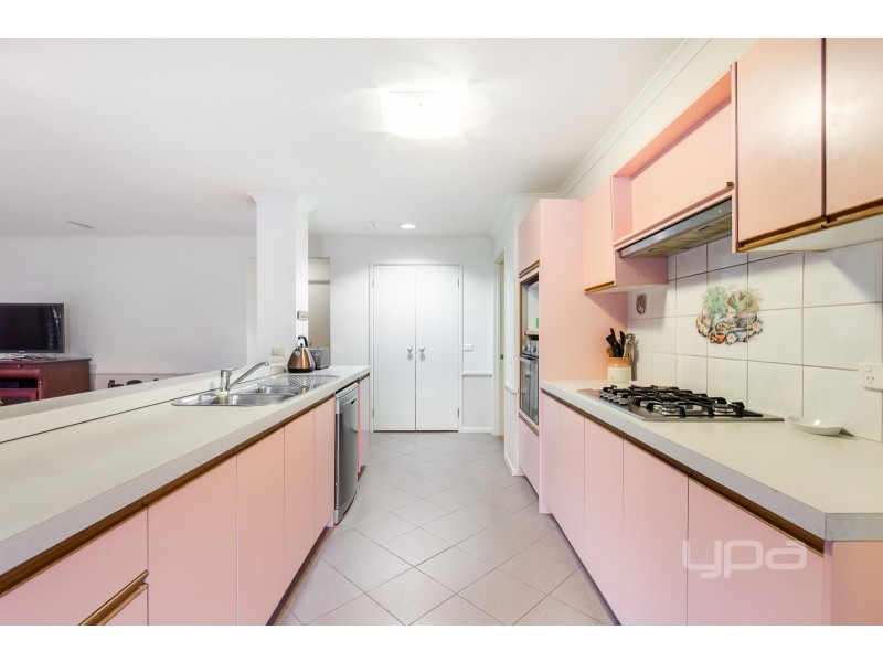 4 Milligan Parade, Sydenham VIC 3037