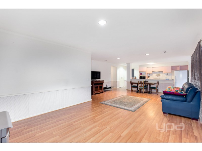 4 Milligan Parade, Sydenham VIC 3037