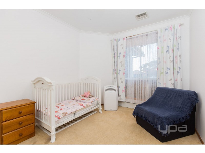 26 Truro Crescent, Taylors Lakes VIC 3038