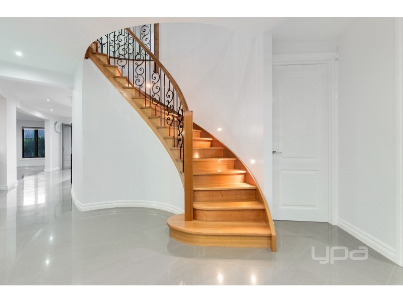 56 Tenterfield Drive, Burnside Heights VIC 3023