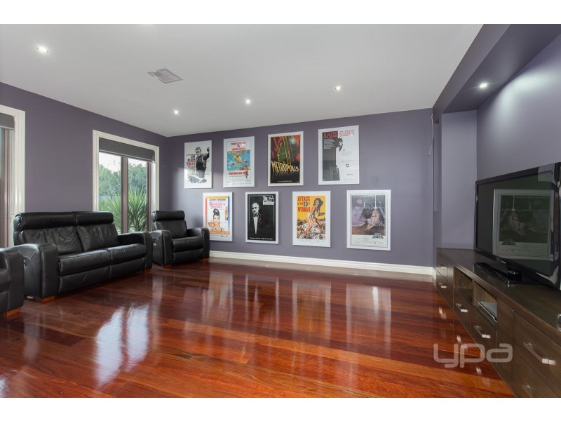 56 Tenterfield Drive, Burnside Heights VIC 3023