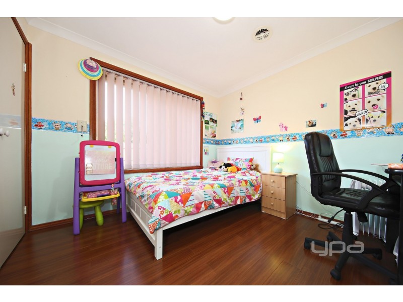 15 Ingoldsby Court, Delahey VIC 3037