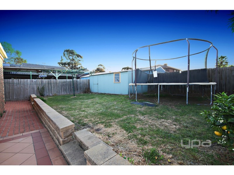 15 Ingoldsby Court, Delahey VIC 3037