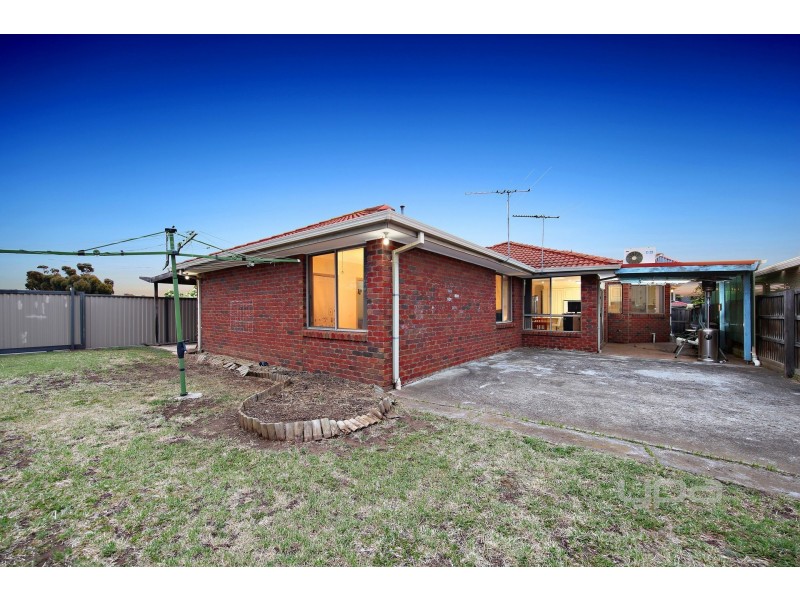 2 Smart Court, Delahey VIC 3037