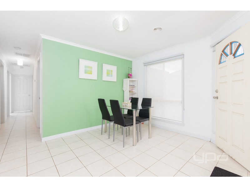 2/62 Jamieson Street, St Albans VIC 3021