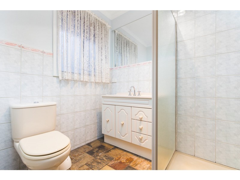 14 Herman Close, Taylors Lakes VIC 3038