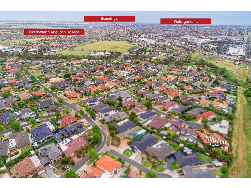 14 Herman Close, Taylors Lakes VIC 3038