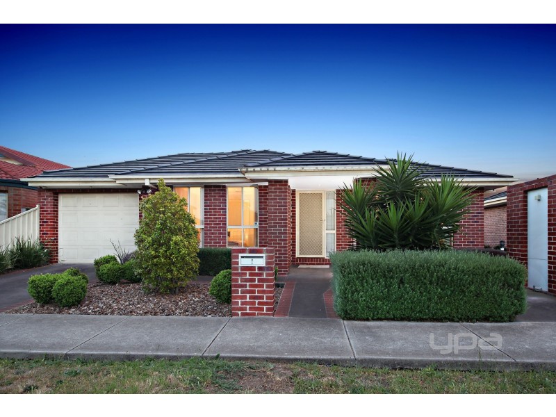 1/111 – 113 Pecks Road, Sydenham VIC 3037