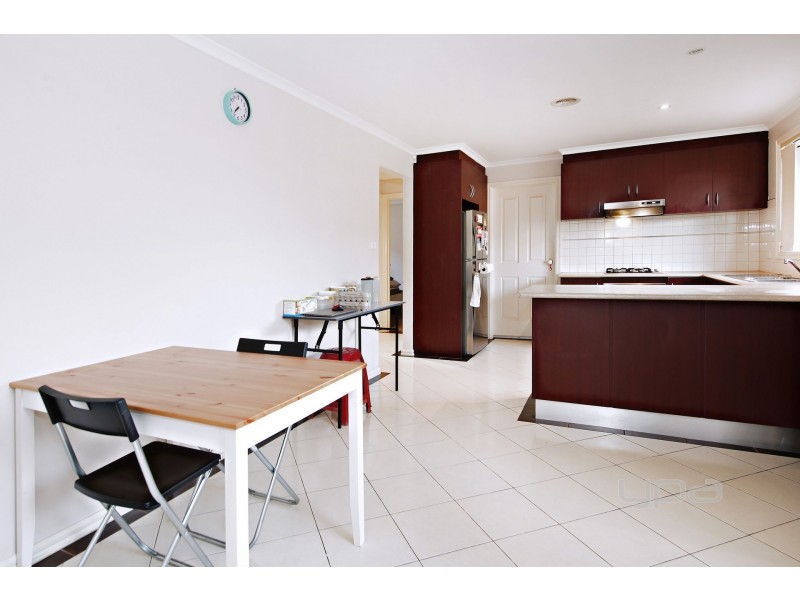 1/111 – 113 Pecks Road, Sydenham VIC 3037