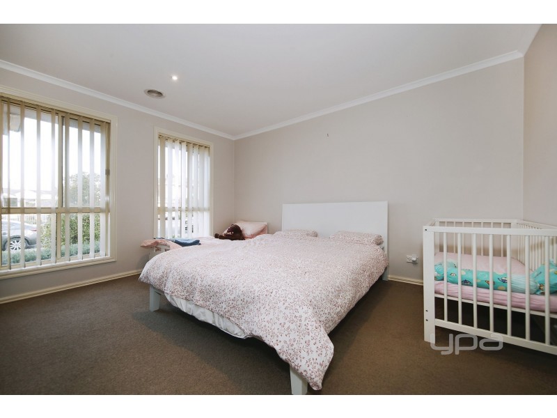 1/111 – 113 Pecks Road, Sydenham VIC 3037