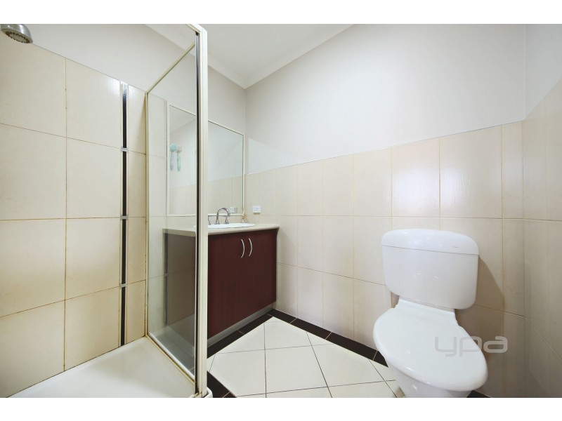 1/111 – 113 Pecks Road, Sydenham VIC 3037