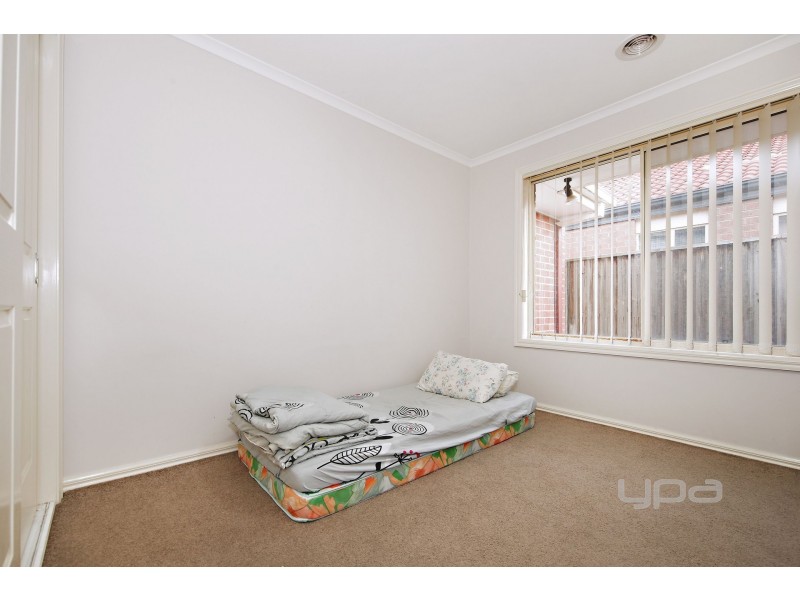 1/111 – 113 Pecks Road, Sydenham VIC 3037