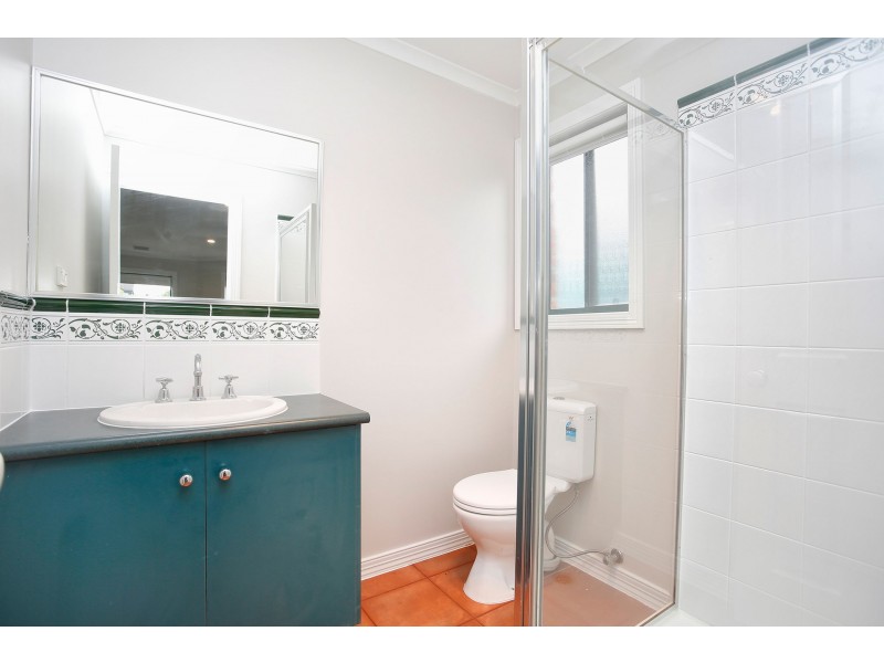 6 Oakwood Court, Hillside VIC 3037