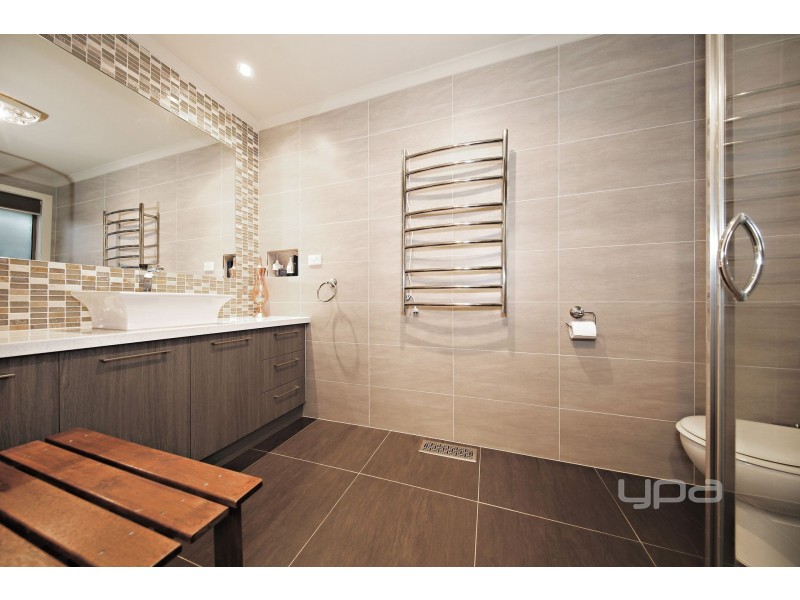 20 Munich Drive, Keilor Downs VIC 3038