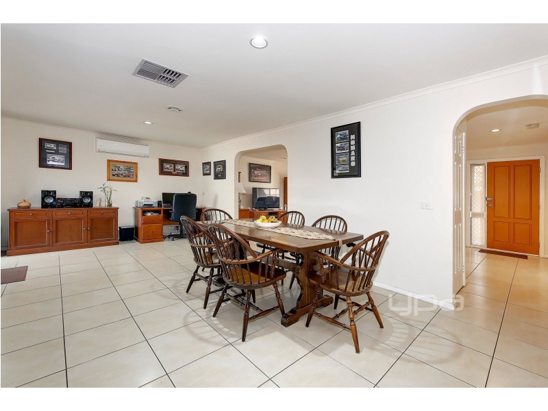 51 Dundee Way, Sydenham VIC 3037