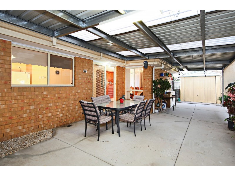 74 Brindalee Way, Hillside VIC 3037