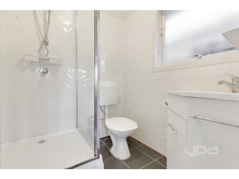 34 Angourie Crescent, Taylors Lakes VIC 3038