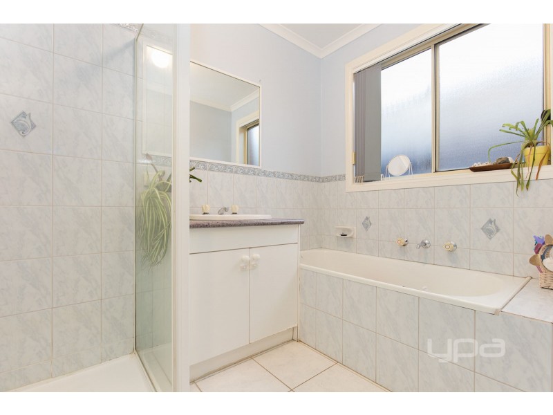 32 Vine Court, Hillside VIC 3037