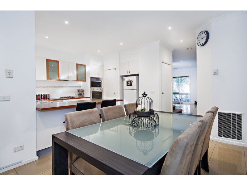 31 Durack Circuit, Taylors Hill VIC 3037