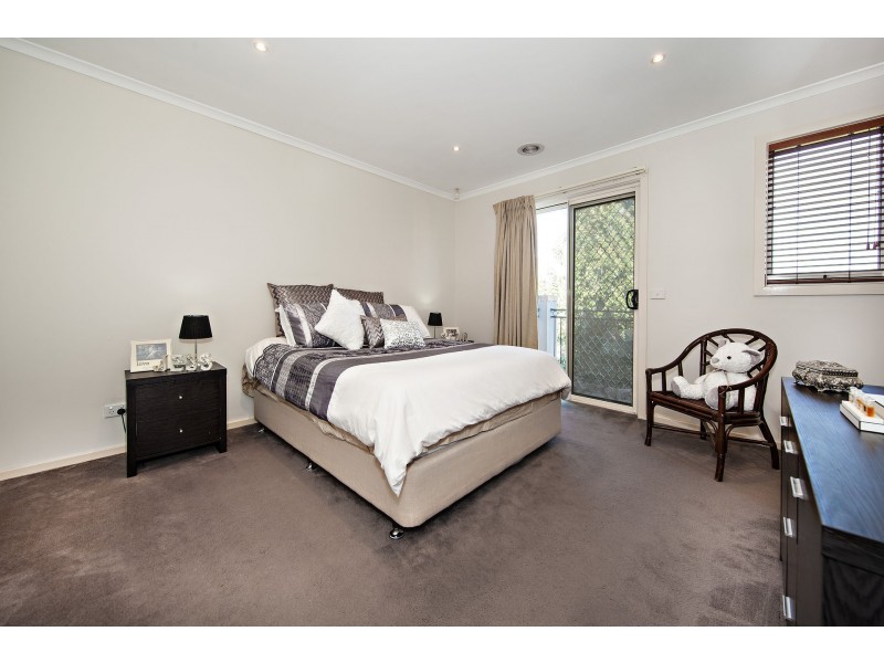 31 Durack Circuit, Taylors Hill VIC 3037