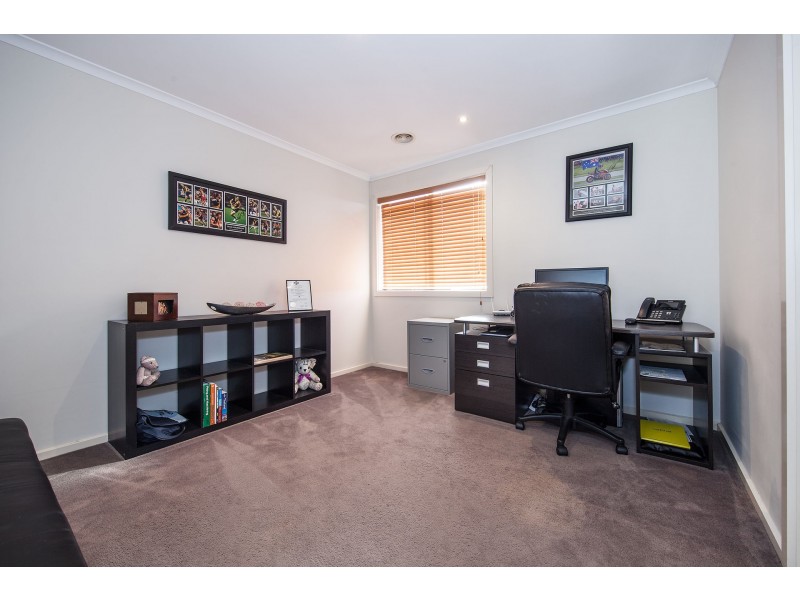 31 Durack Circuit, Taylors Hill VIC 3037