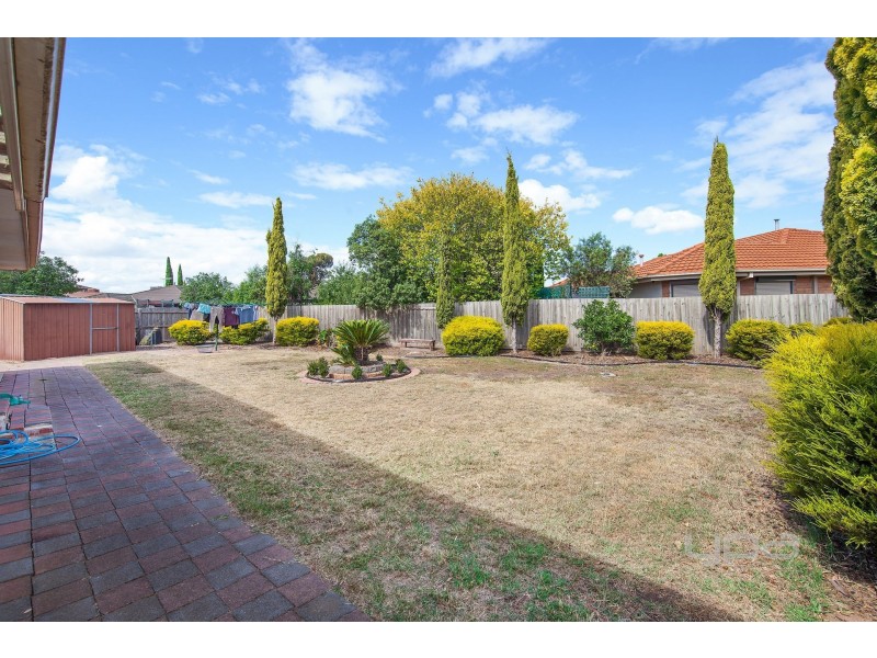 59 John Paul Drive, Hillside VIC 3037