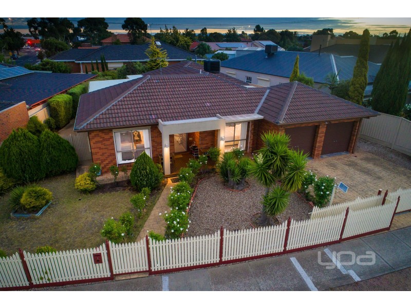 3 Truro Crescent, Keilor Lodge VIC 3038