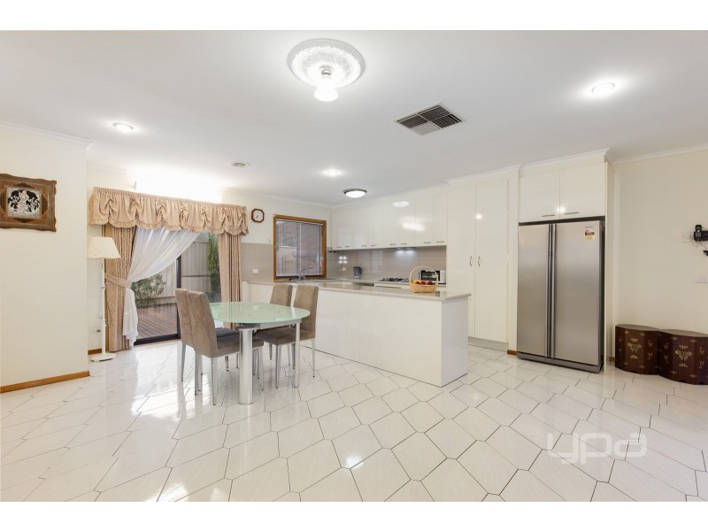 3 Truro Crescent, Keilor Lodge VIC 3038